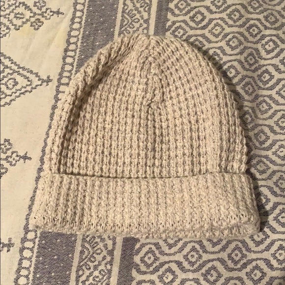 Madewell Beanie Fitted in Sand - Picture 3 of 7